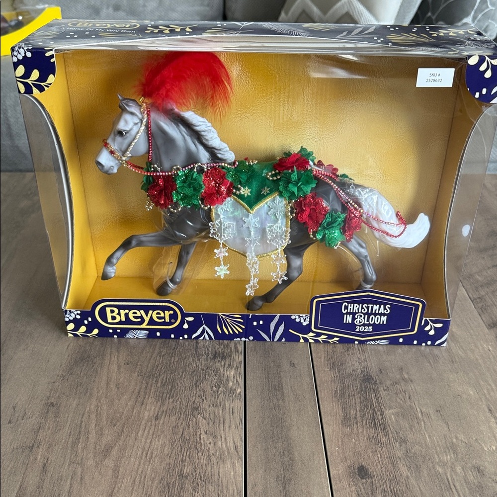Breyer Christmas in Bloom Horse